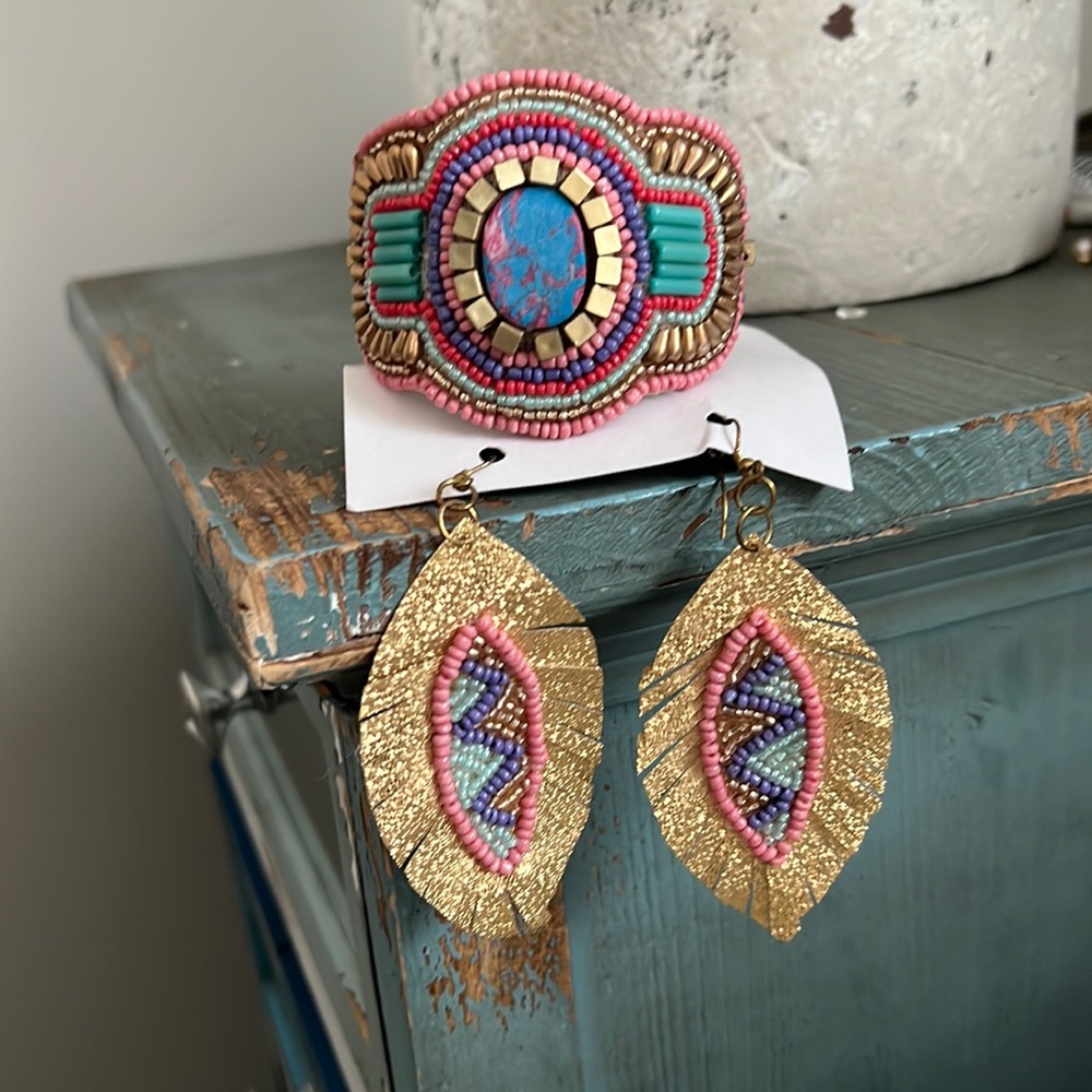 ARTISAN CUFF & EARRING SET